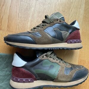 Valentino Garavani Rockstud Camouflage Sneakers